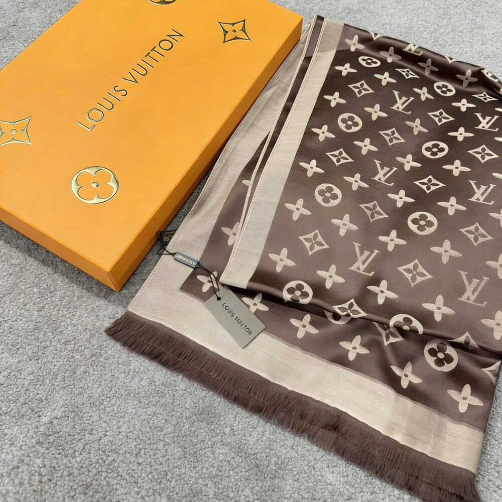 Louis Vuitton Brown Ivory Monogram Border Scarf - Picture 4 of 4
